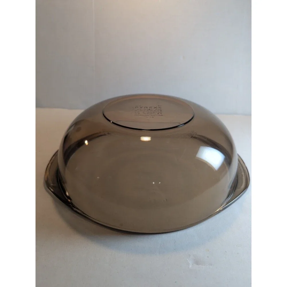 Vintage PYREX 024 Amber Glass Round 2 Quart Casserole Baking Bowl NO LID Brown